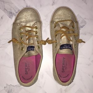 Girls Sperry Top Sider. Gold. 13.5